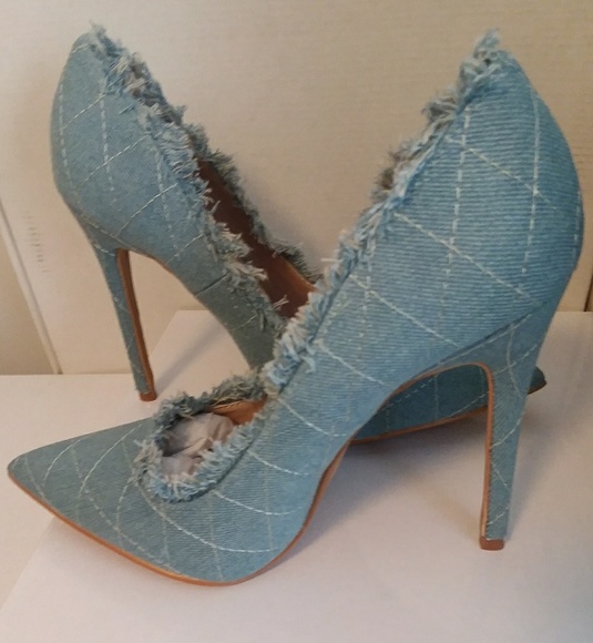 Shoe Republic Denim  Pointed Toe Quilted Heels - Picture 2 of 6